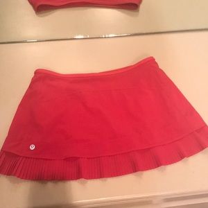 Lululemom 8 skirt w pleats